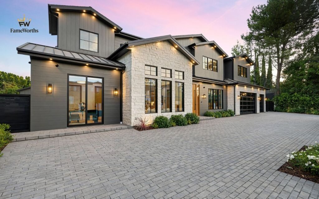 Misha Ezratti Net Worth